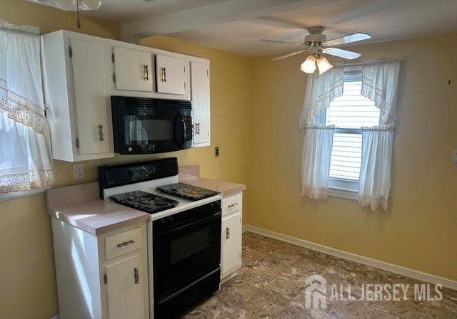 109 Highfield Road, Colonia, NJ 07067