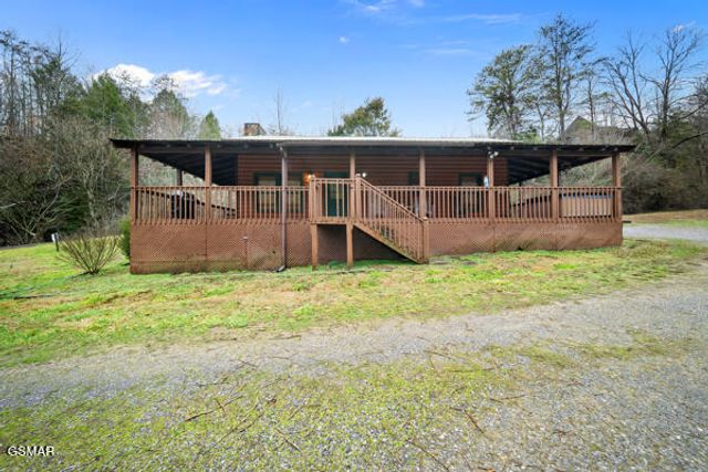 1999 E Mountain View Way, Sevierville, TN 37862