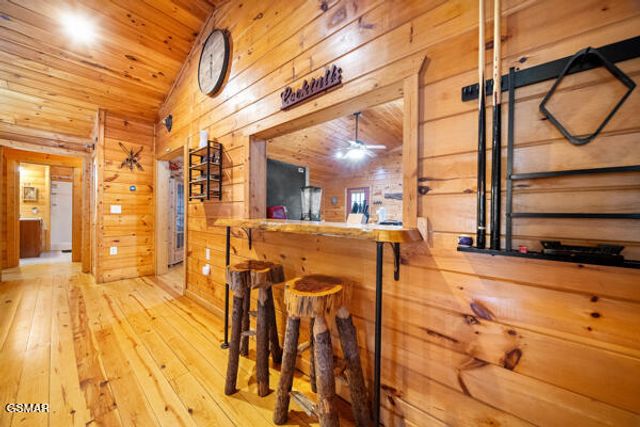 1999 E Mountain View Way, Sevierville, TN 37862