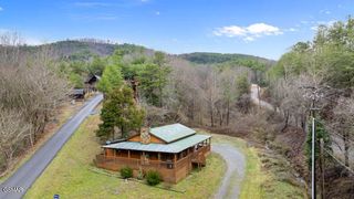1999 E Mountain View Way, Sevierville, TN 37862