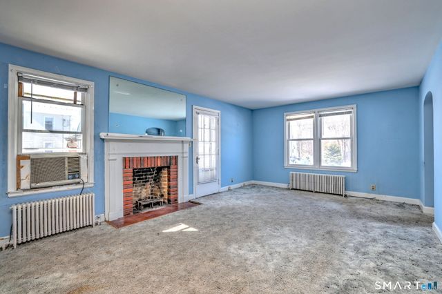 84 Hodge Avenue, Ansonia, CT 06401