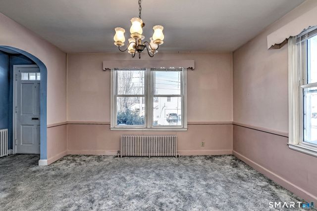 84 Hodge Avenue, Ansonia, CT 06401