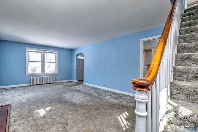 84 Hodge Avenue, Ansonia, CT 06401