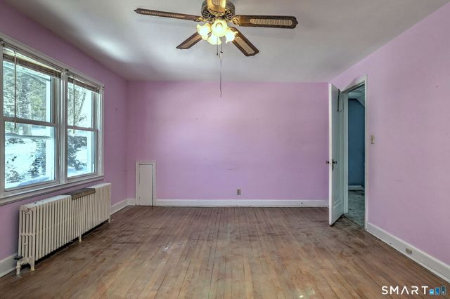 84 Hodge Avenue, Ansonia, CT 06401