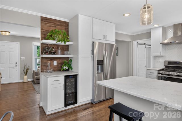 5201 Glenham Drive, Charlotte, NC 28210