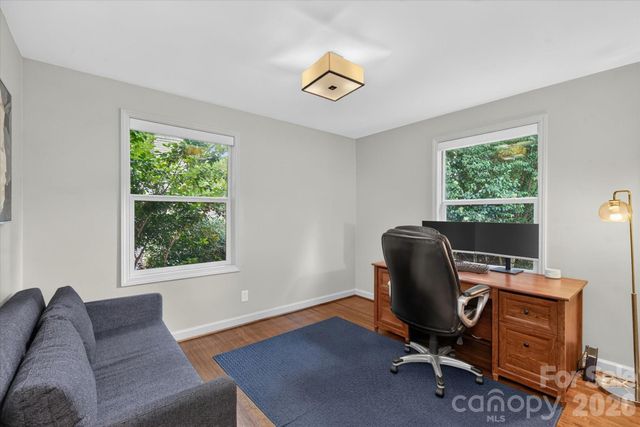 5201 Glenham Drive, Charlotte, NC 28210