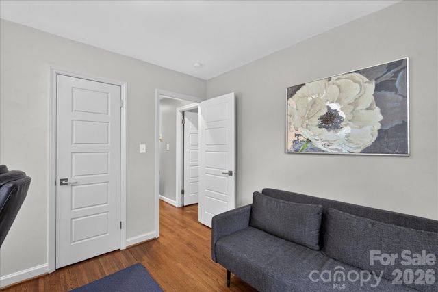 5201 Glenham Drive, Charlotte, NC 28210