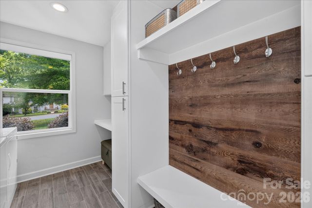 5201 Glenham Drive, Charlotte, NC 28210