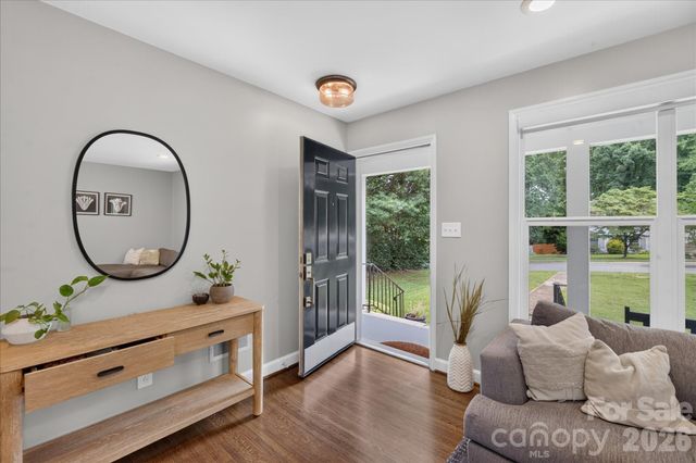 5201 Glenham Drive, Charlotte, NC 28210