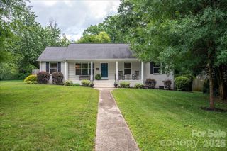 5201 Glenham Drive, Charlotte, NC 28210