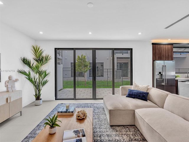 4628 SW 32ND AVE A4, Dania Beach, FL 33312