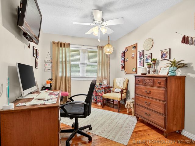 1412 Meadow Lane, Bartlesville, OK 74006