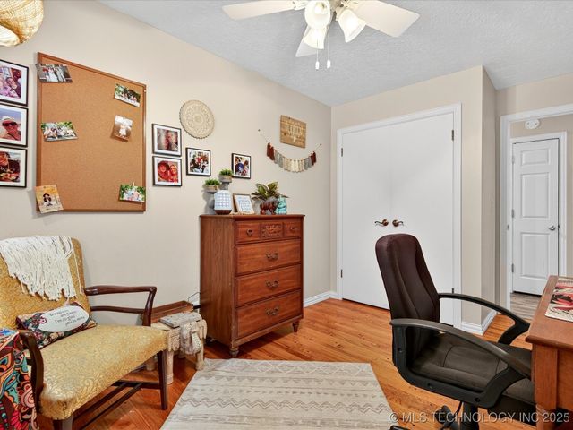 1412 Meadow Lane, Bartlesville, OK 74006