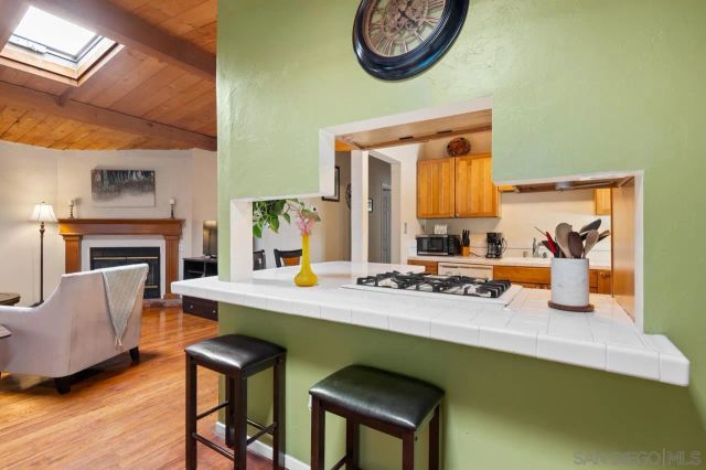 2437 Laurie, San Diego, CA 92105