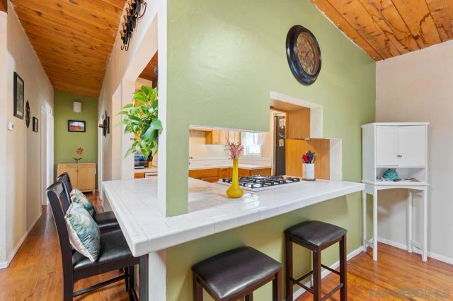 2437 Laurie, San Diego, CA 92105