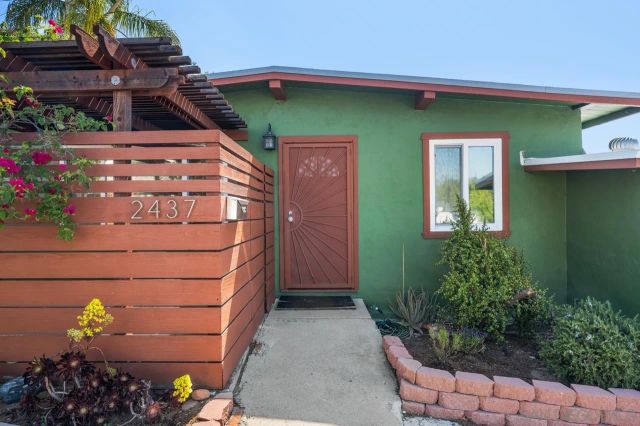 2437 Laurie, San Diego, CA 92105