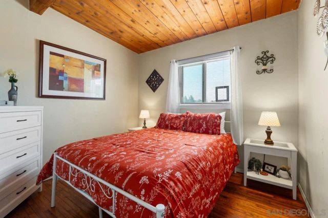 2437 Laurie, San Diego, CA 92105