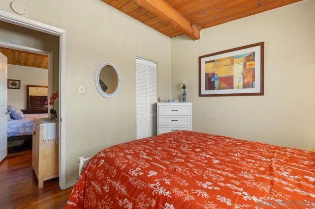 2437 Laurie, San Diego, CA 92105