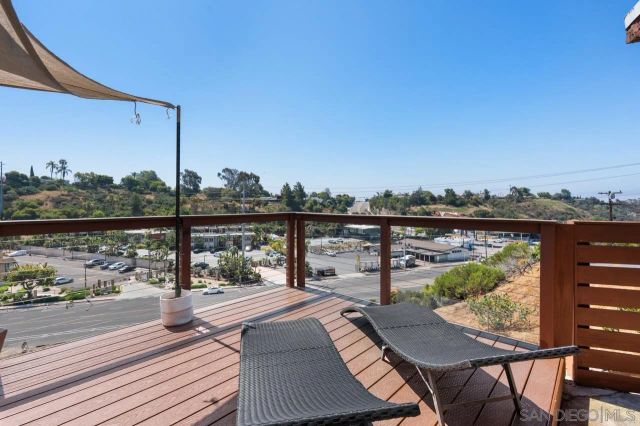 2437 Laurie, San Diego, CA 92105