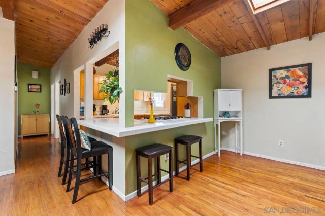 2437 Laurie, San Diego, CA 92105