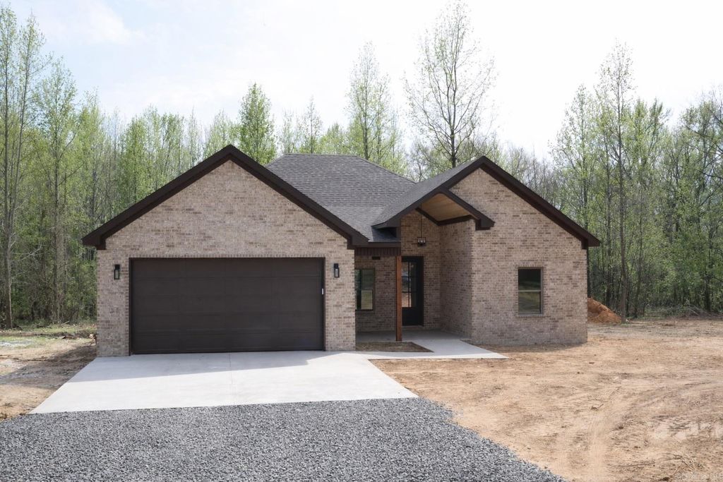 1205 E Carmichael, Cabot, AR 72023