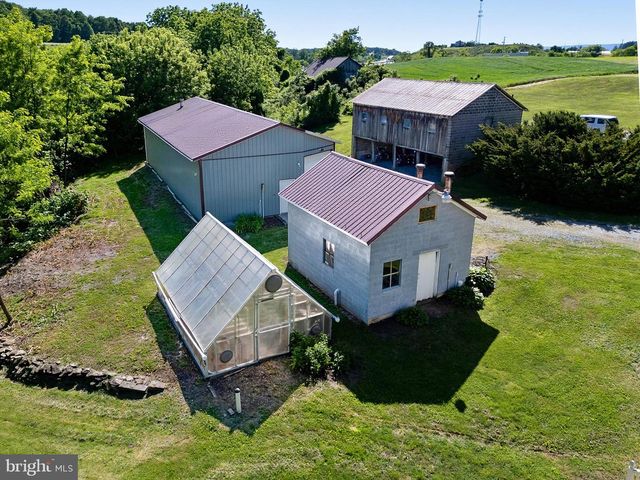 1306 LONG LANE RD, Kutztown, PA 19530