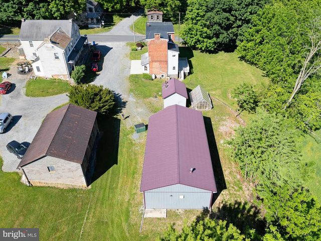 1306 LONG LANE RD, Kutztown, PA 19530