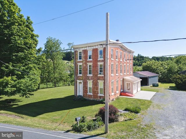 1306 LONG LANE RD, Kutztown, PA 19530