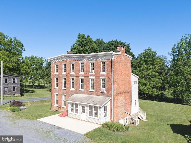 1306 LONG LANE RD, Kutztown, PA 19530