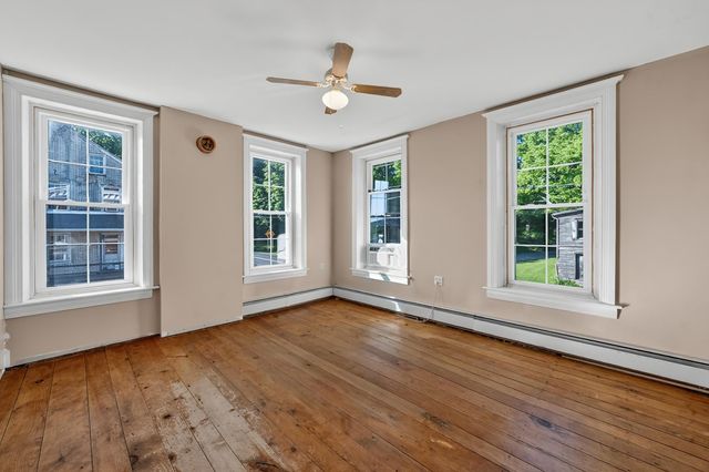 1306 LONG LANE RD, Kutztown, PA 19530