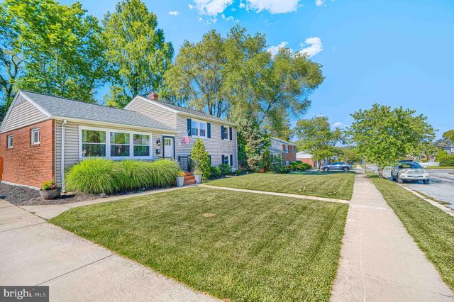 8 RIDGEFIELD RD, Lutherville Timonium, MD 21093