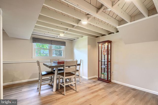 8 RIDGEFIELD RD, Lutherville Timonium, MD 21093