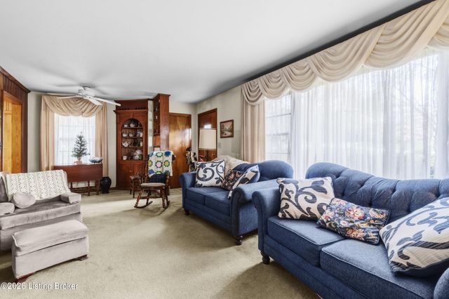 4615 Glen Rose Rd, Louisville, KY 40229