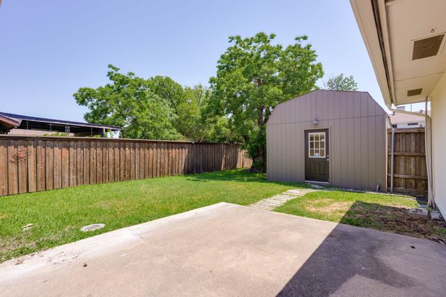 2202 Briarmeadow Drive, Garland, TX 75044