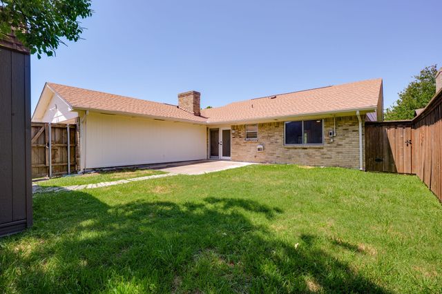 2202 Briarmeadow Drive, Garland, TX 75044