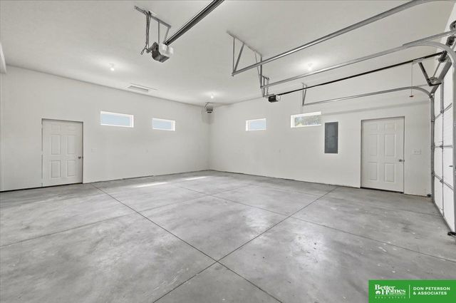 217 N Cherry Street, Nickerson, NE 68044