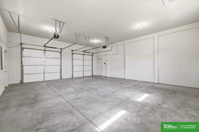 217 N Cherry Street, Nickerson, NE 68044