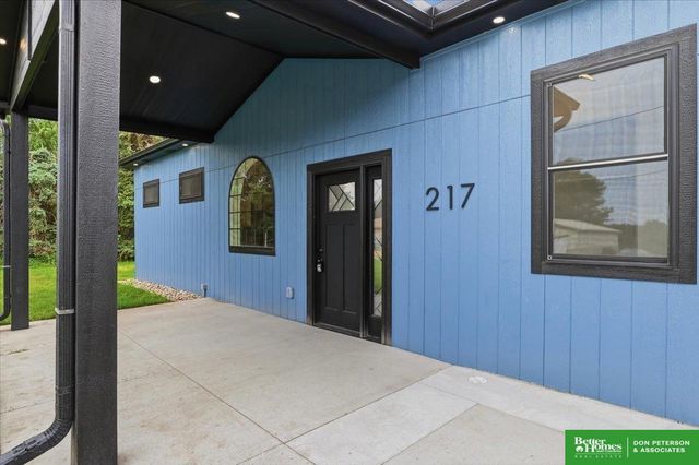 217 N Cherry Street, Nickerson, NE 68044