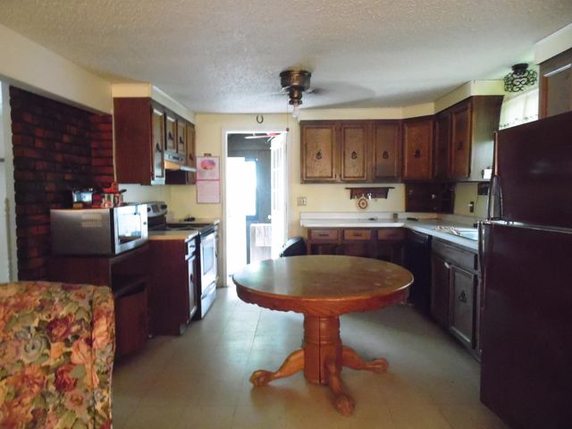 2528 Gardner Street, Alger, MI 48610
