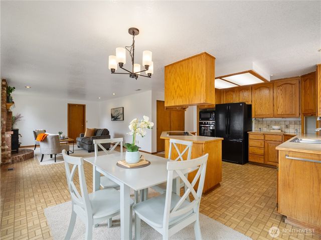 501 E 82nd Street, Tacoma, WA 98404