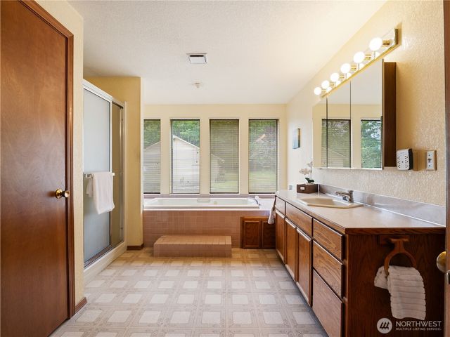 501 E 82nd Street, Tacoma, WA 98404