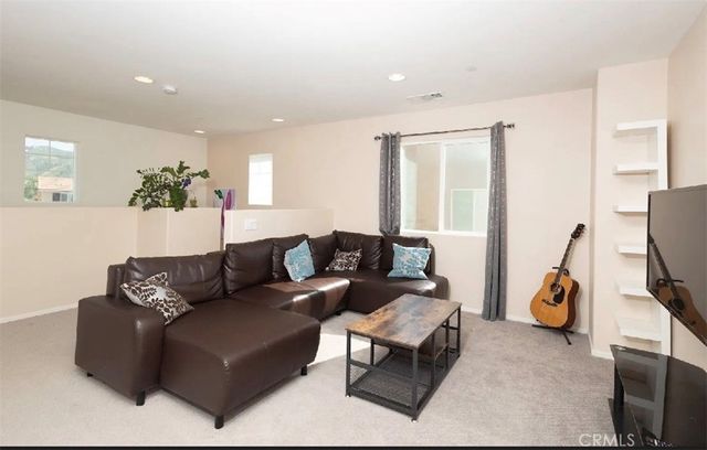 4381 Propeller Court, Jurupa Valley, CA 92509