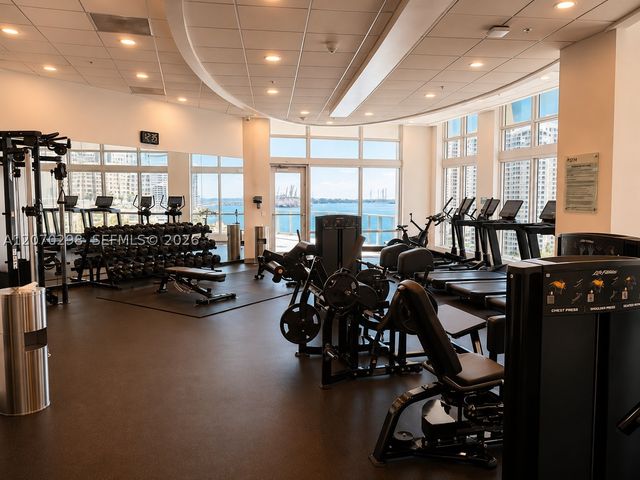 300 S BISCAYNE BL 2503, Miami, FL 33131
