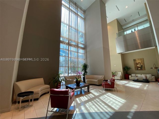 300 S BISCAYNE BL 2503, Miami, FL 33131