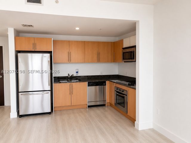 300 S BISCAYNE BL 2503, Miami, FL 33131