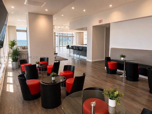 300 S BISCAYNE BL 2503, Miami, FL 33131
