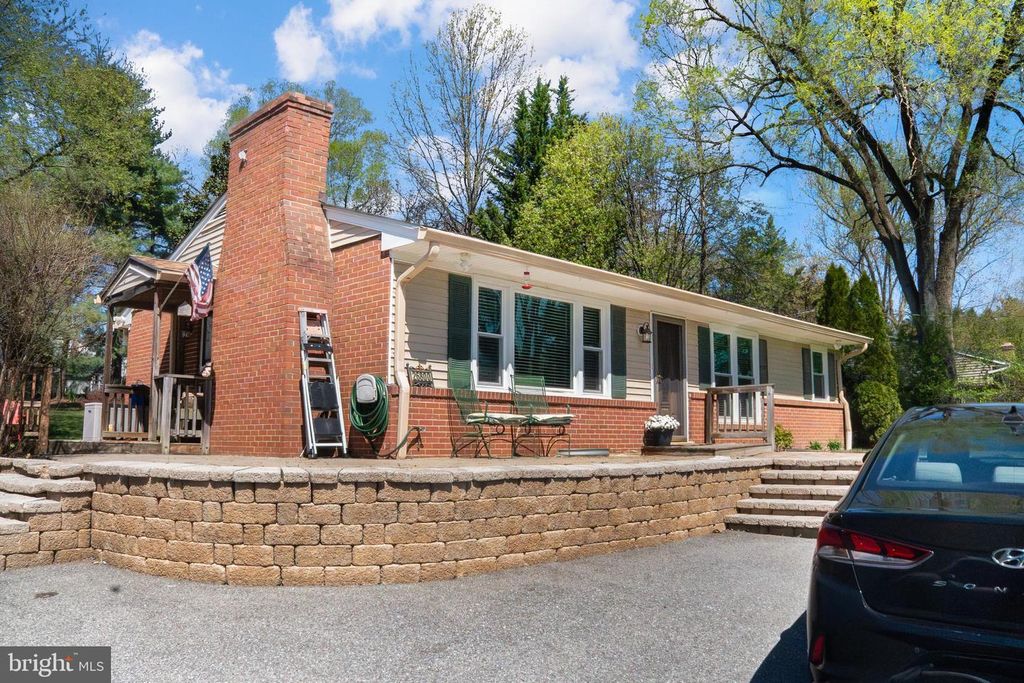 26800 HOWARD CHAPEL DR, Damascus, MD 20872