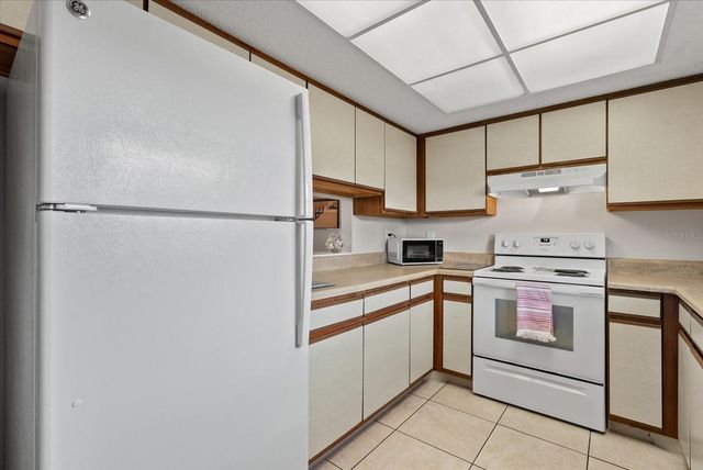 1531 PLACIDA ROAD 204, Englewood, FL 34223