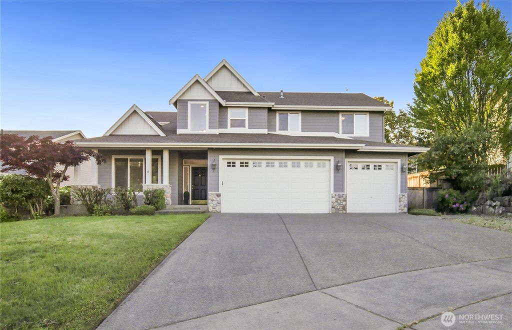 1818 Beacon Court NE, Tacoma, WA 98422