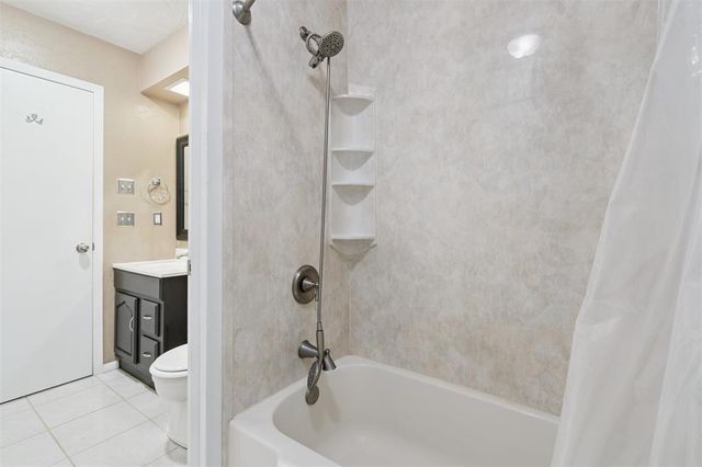 9723 Hefner Village Boulevard, Oklahoma City, OK 73162